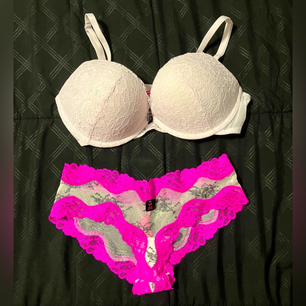 La Senza Lingerie Set in Size Small and 34C